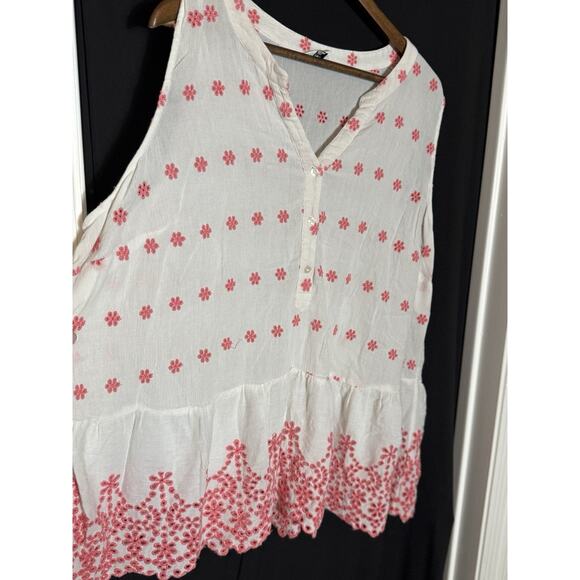 CROWN & IVY 2X Tank eyelets white pink ruffle cottage lightweight - Picture 5 of 9